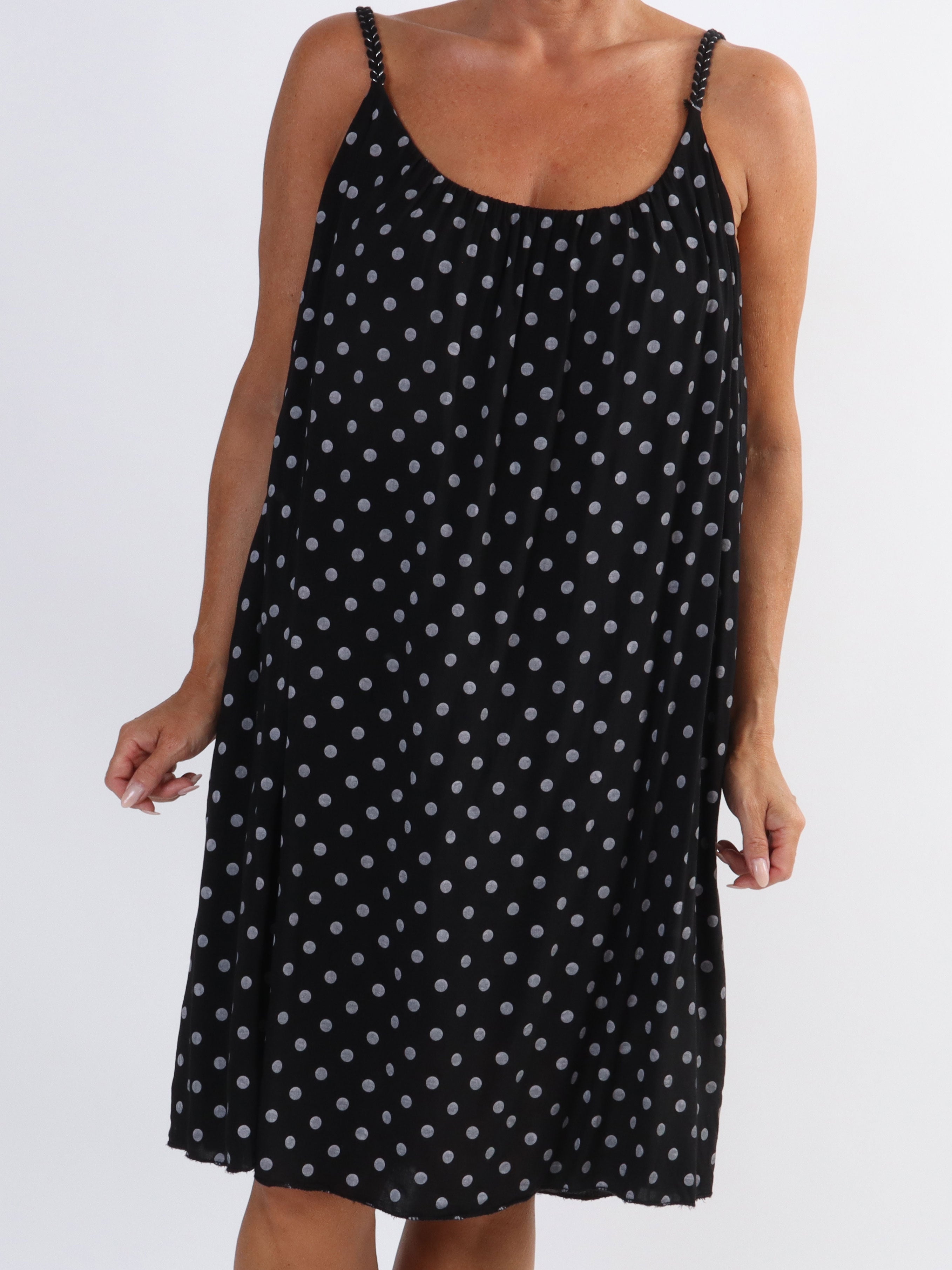 Annie Dot - Prickig klänning i viskos med flätade axelband